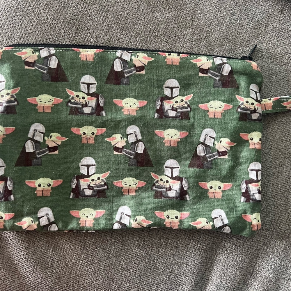 Mandalorian zipper makeup pouch